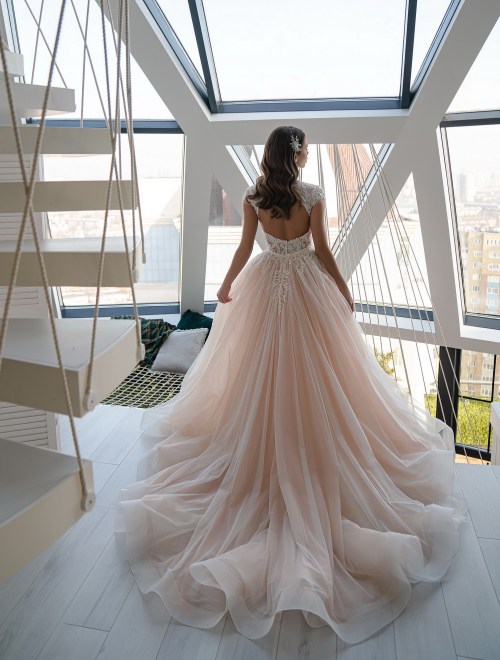 https://elisebride.ro/images/stories/virtuemart/product/MARYAM             (7).jpg